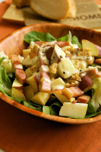さつまいもとりんごの秋サラダ