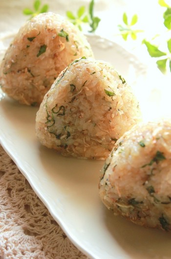 大葉が香る 焼きおにぎり