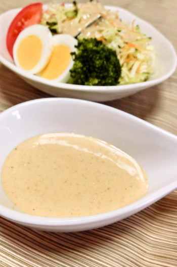 簡単 ポン酢で自家製ゴマドレッシング