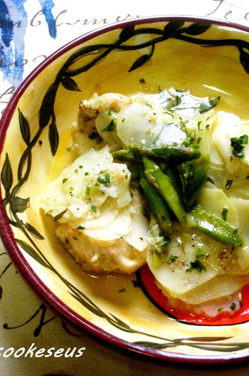 鶏肉のポテトとアスパラのスープ煮