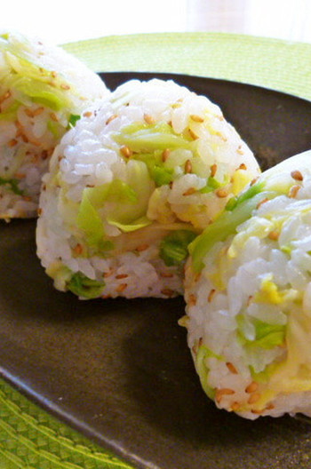 キャベツのおにぎり