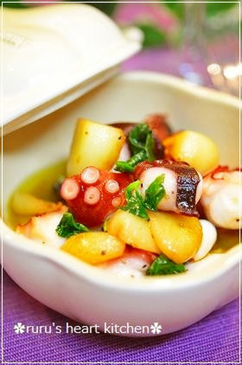 タコとニンニクのバジル炒め