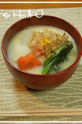 お雑煮 白みそ仕立て