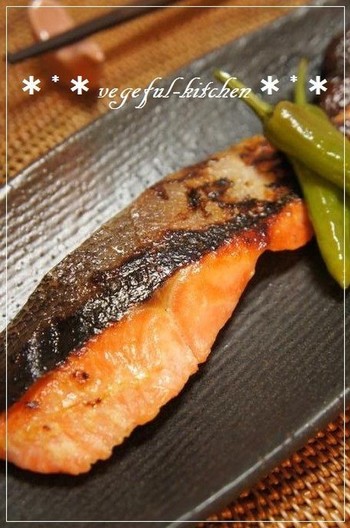 柚子胡椒香る鮭の塩麹焼き