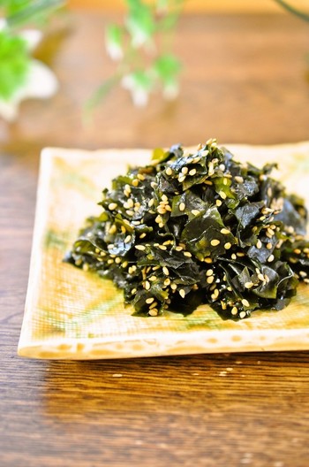 プチプチ美味しい ワカメの胡麻炒め