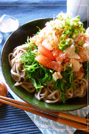 トマトとおかひじきのおろしそば