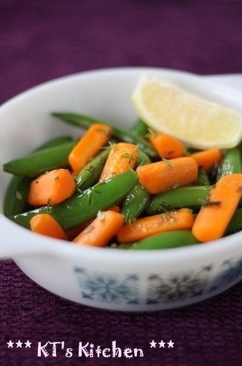 スナップエンドウとタイムレモンバター