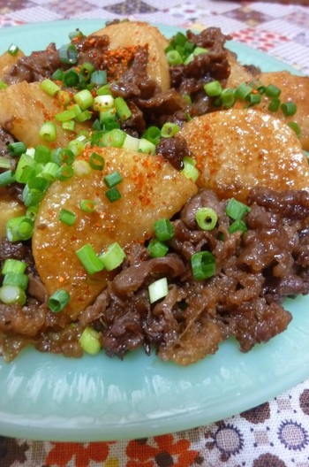 すき焼き風牛肉と焼き山芋の炒め物