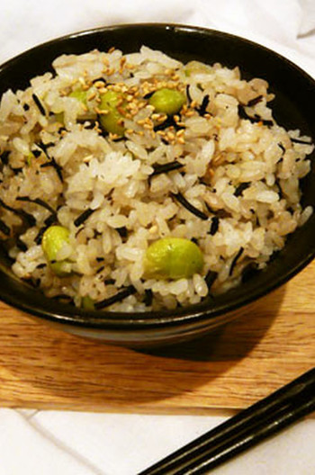 枝豆とひじきの混ぜごはん