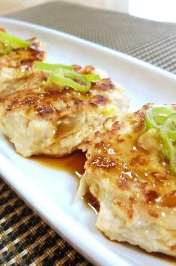 ごぼう入り鶏つくねバーグ・辛子ポン酢で