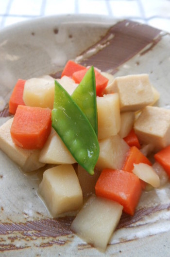 じゃがいもと高野豆腐の市松煮