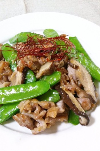 絹さやと豚肉の中華炒め