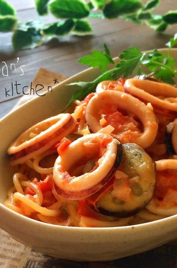イカと茄子のトマトクリームパスタ