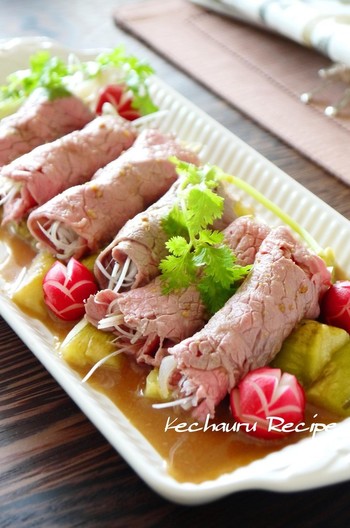 冷しゃぶの香味野菜巻き 焼きナス添え