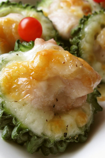 グリルで ゴーヤーのチーズチキングリル