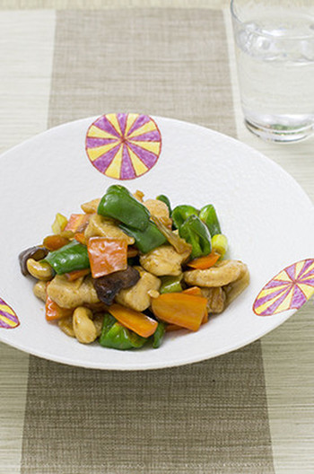 鶏肉のカシューナッツ炒め/中華のおかず