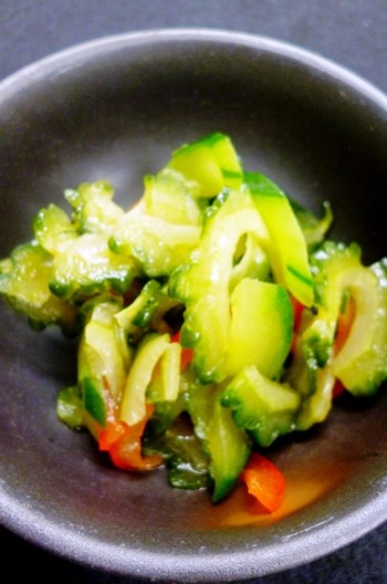 苦瓜ときゅうりのさっと炒め