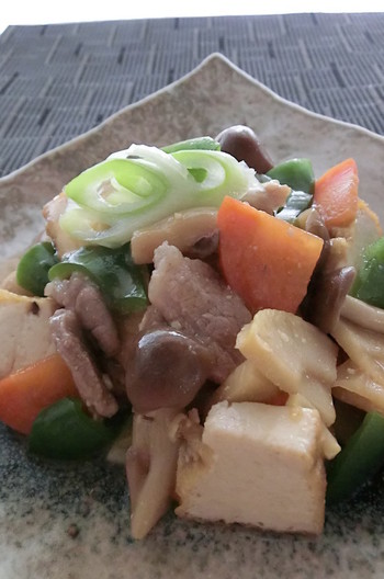 家常豆腐（チャアチャントウフ）