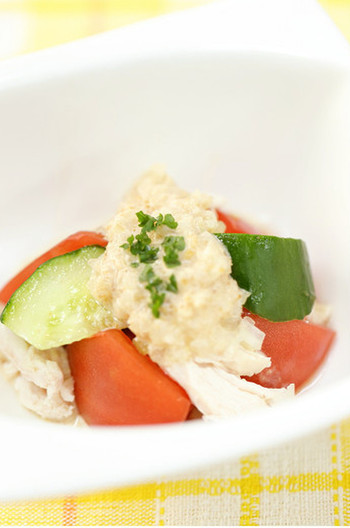 鶏ささ身と彩り野菜のサラダ