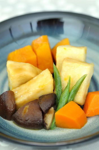 高野豆腐揚げ焼き煮とお野菜の盛り合わせ