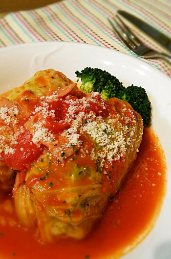 トマト缶でロールキャベツ