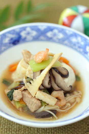 具沢山の五目あんかけ豆腐