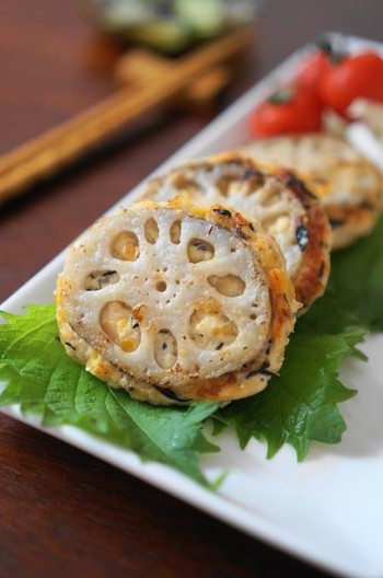 ひよこ豆入り味噌つくね 蓮根のせ