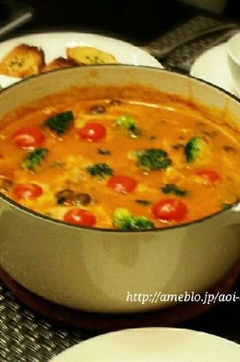 トマトクリームシチュー鍋