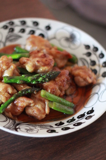 鶏もも肉とアスパラの照り焼き