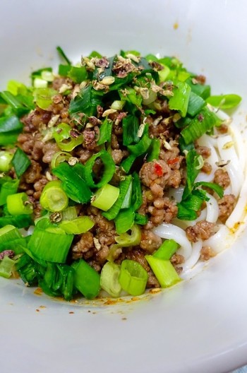 おいしすぎる汁なし坦々うどん