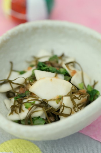 かぶと刻み昆布の酸味かせた梅肉和え