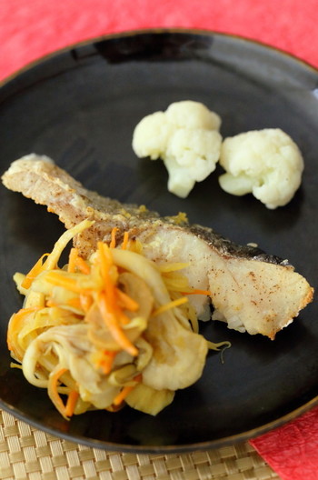 かりっと真鱈を和風カレー野菜ソテーと共に