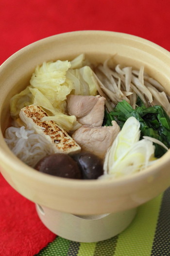 ごぼうたっぷり豚肉赤味噌鍋