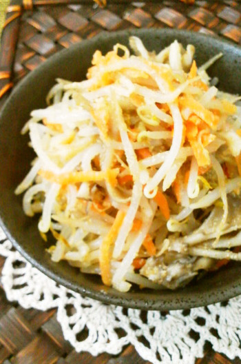 ニンニク入り もやし舞茸のナムル