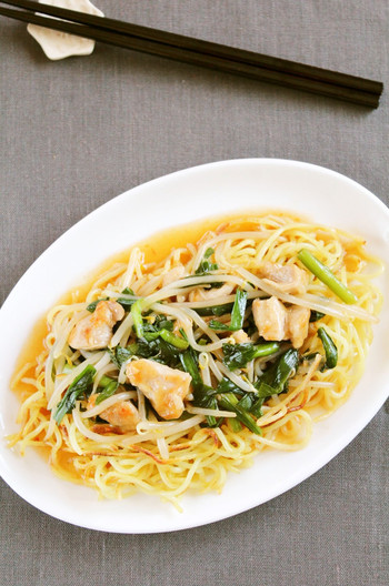 ウマ辛 鶏ニラあんかけ焼きそば