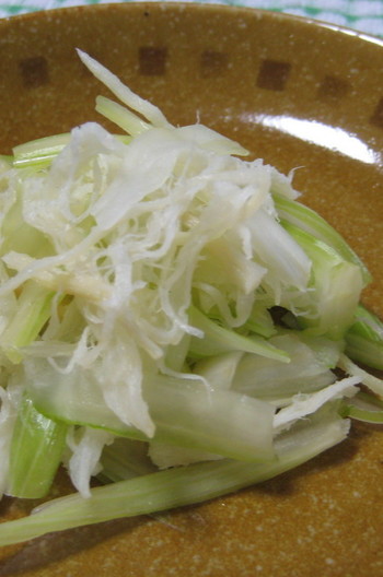 箸休めに セロリとさきいかあえ