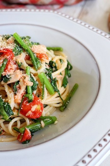 春菊とツナのオイルパスタ