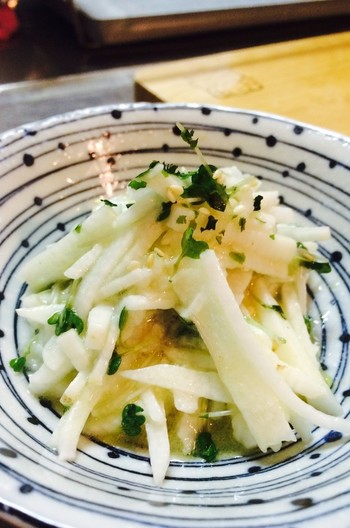 山芋とスプラウトの塩麹和え