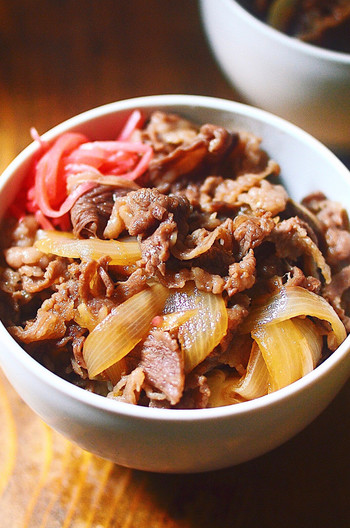 煮るだけ簡単 基本の牛丼