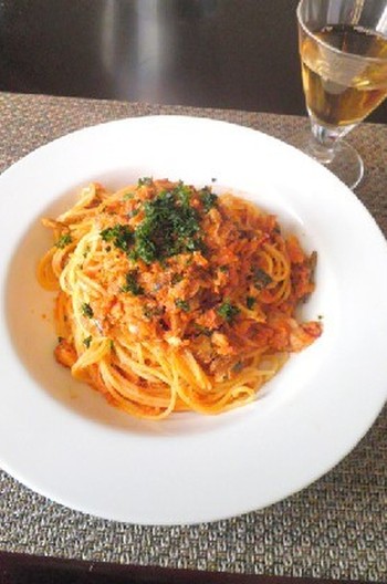 鰯のトマトソースパスタ