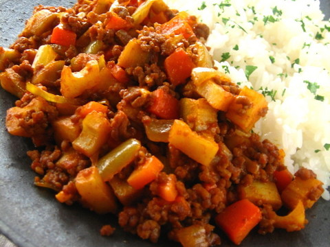 コロコロ根菜のドライカレー