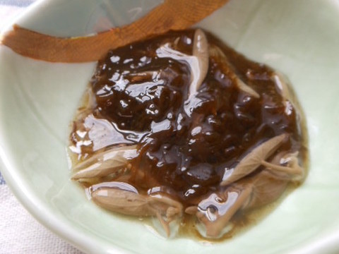じゅんさいの入ったもずく酢