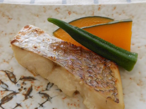 鯛の塩麹焼