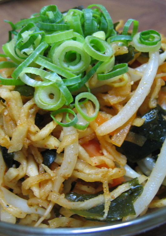 食物繊維たっぷり 韓国風切干大根サラダ