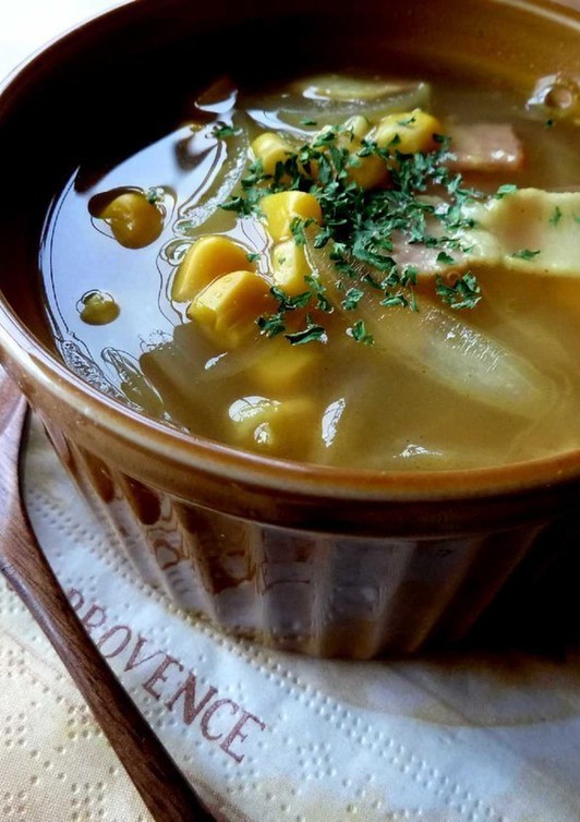 新玉ねぎとベーコンのカレー風味スープ