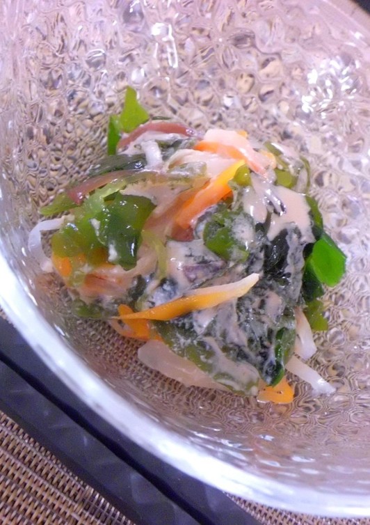 海藻サラダのくるみ酢味噌