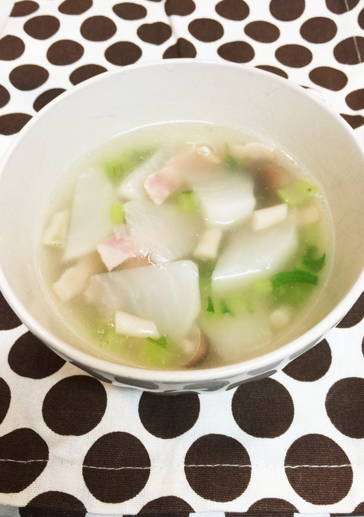 かぶとベーコンの中華スープ