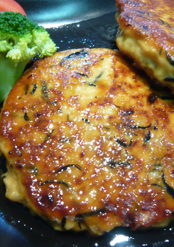 ひじき入りヘルシーテリヤキ豆腐ハンバーグ