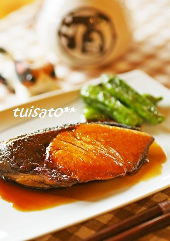 フライパンひとつであめ色ブリの照り焼き