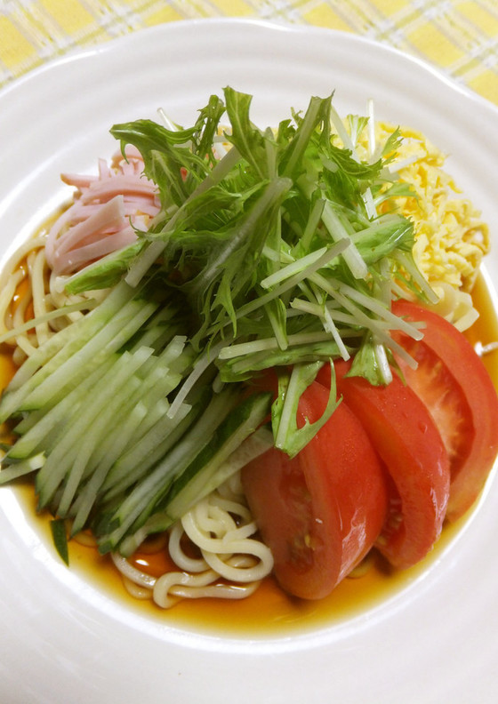 定番の冷やし中華